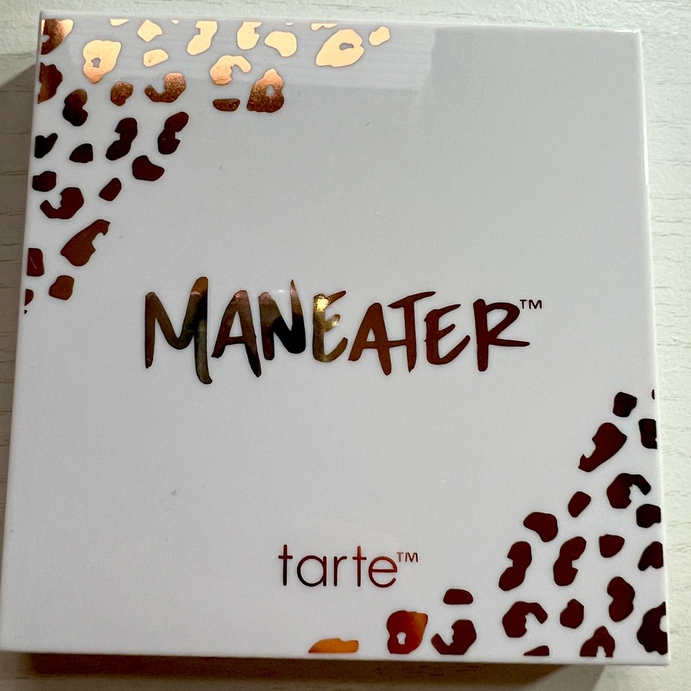 Tarte Maneater eyeshadow palette